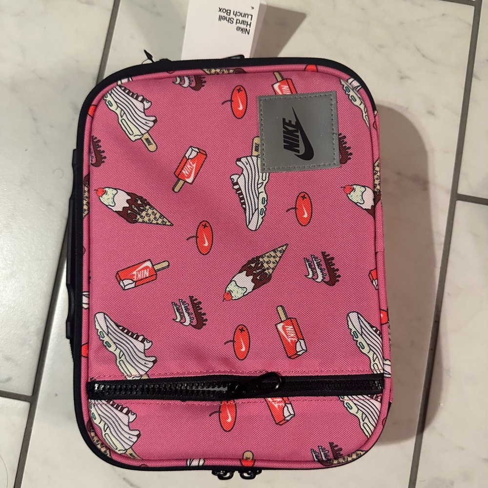 Nike Futura Hard Liner Lunch Bag